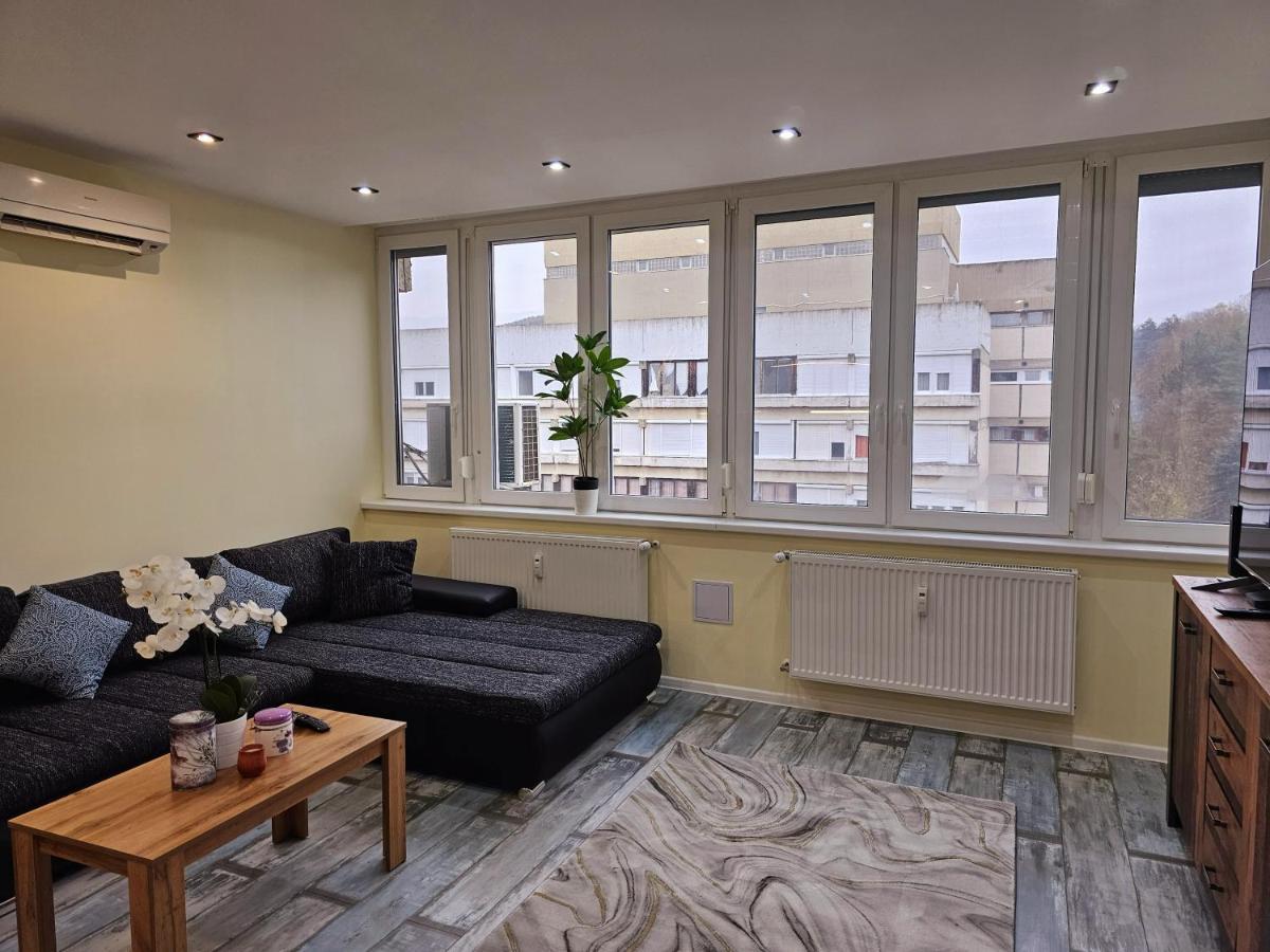 Urban Loft Apartment Salgotarjan Luaran gambar